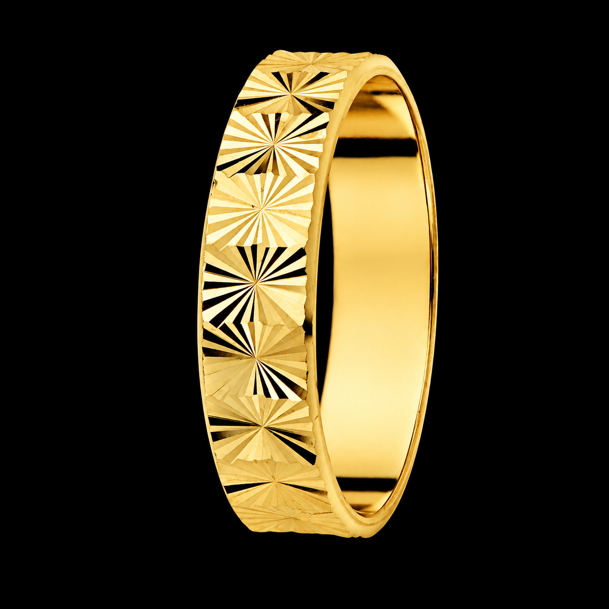 Alianza de matrimonio oro amarillo tallada 4 mm - 9K