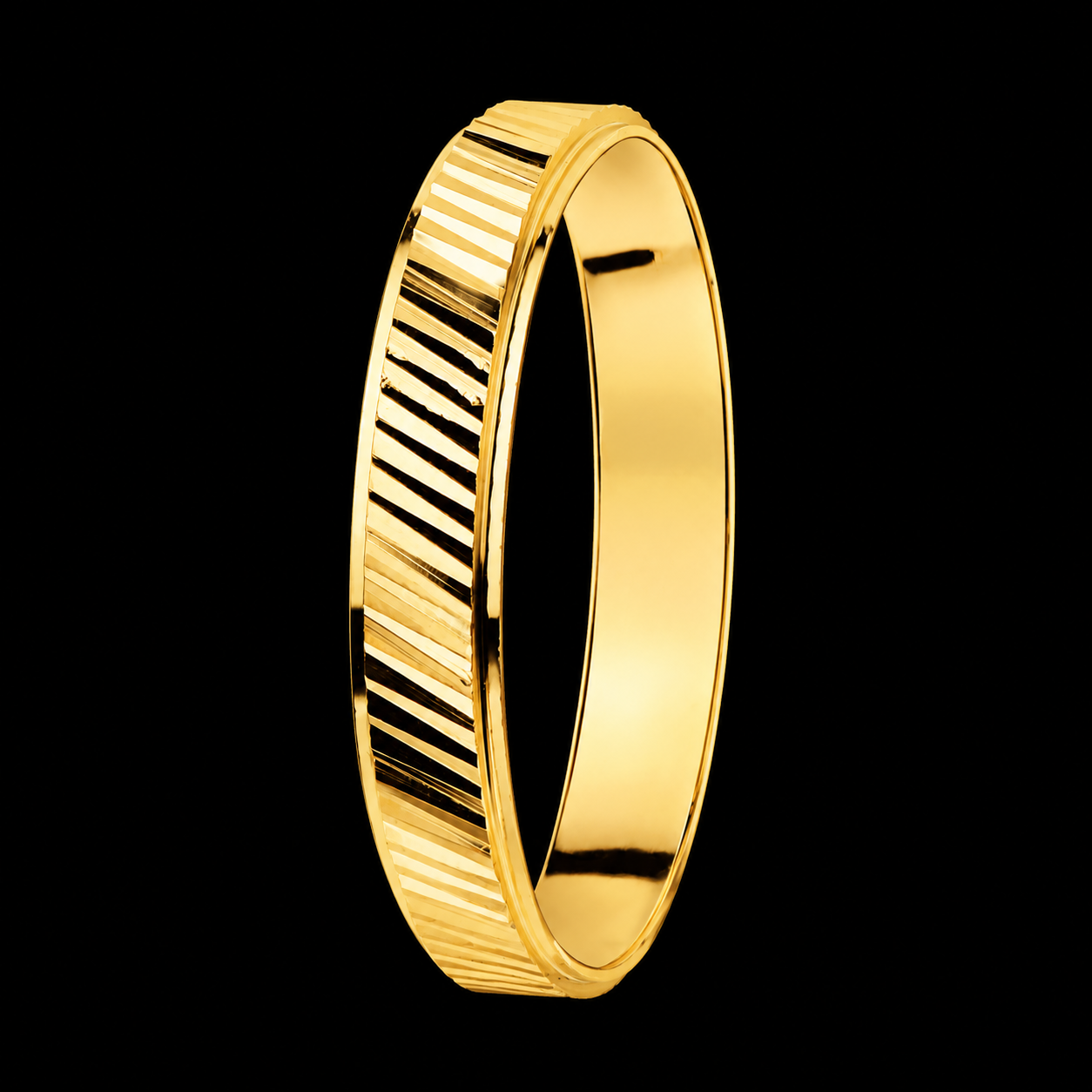 Alianza de oro amarillo tallada - 9K