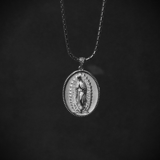 Medallón de la virgen Plata