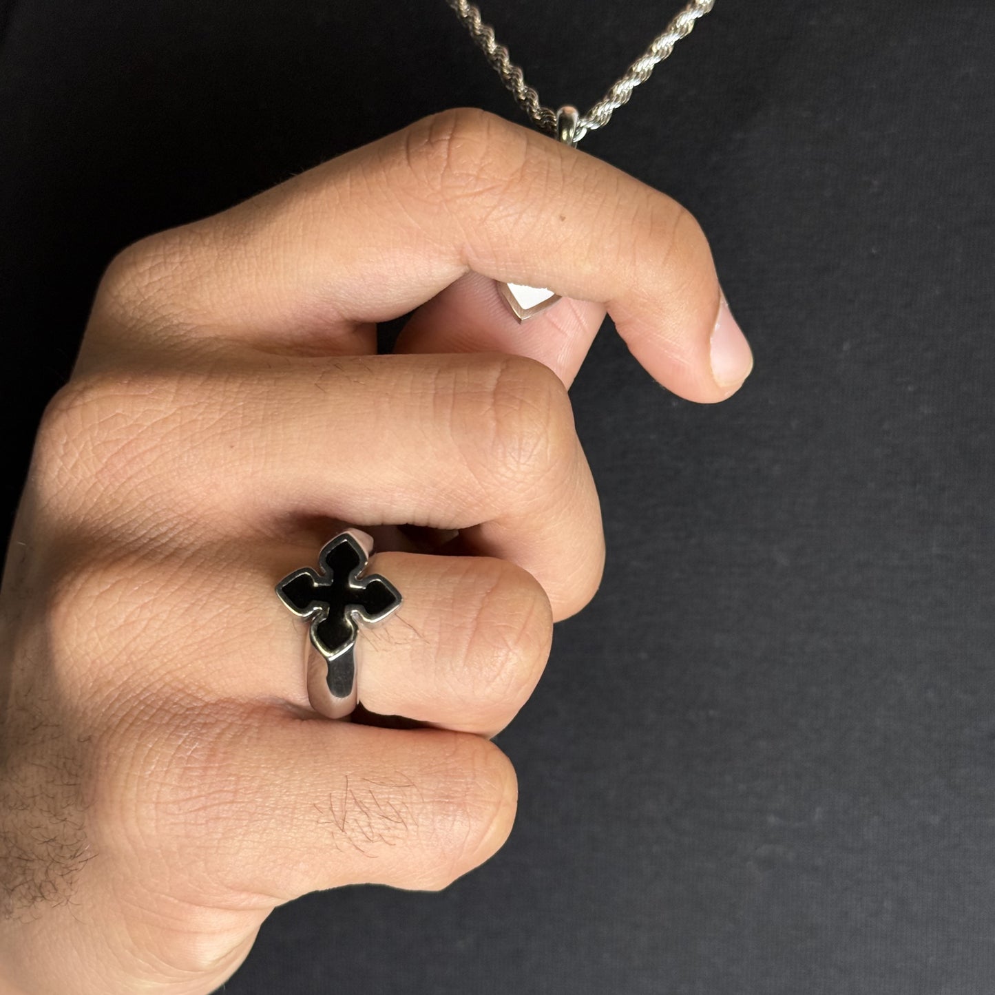 Anillo Black Flower Plata