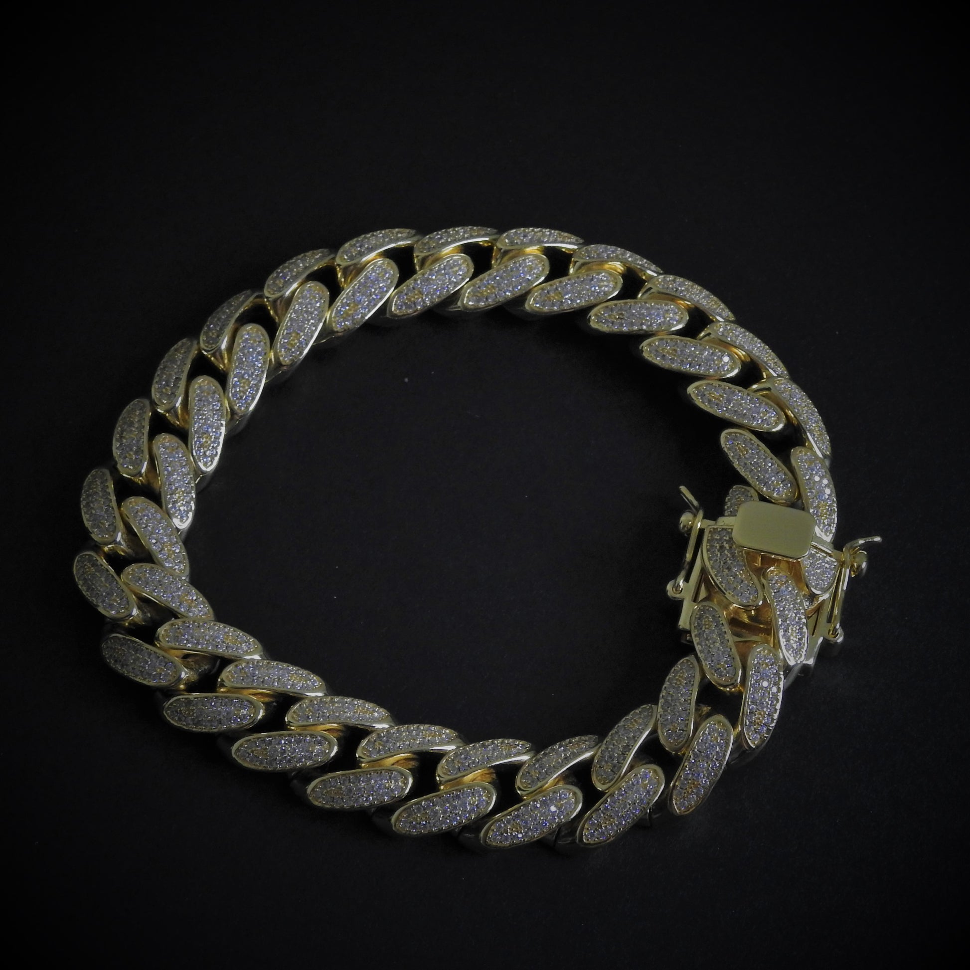 Iced Cuban Bracelet - Gold Dealers
