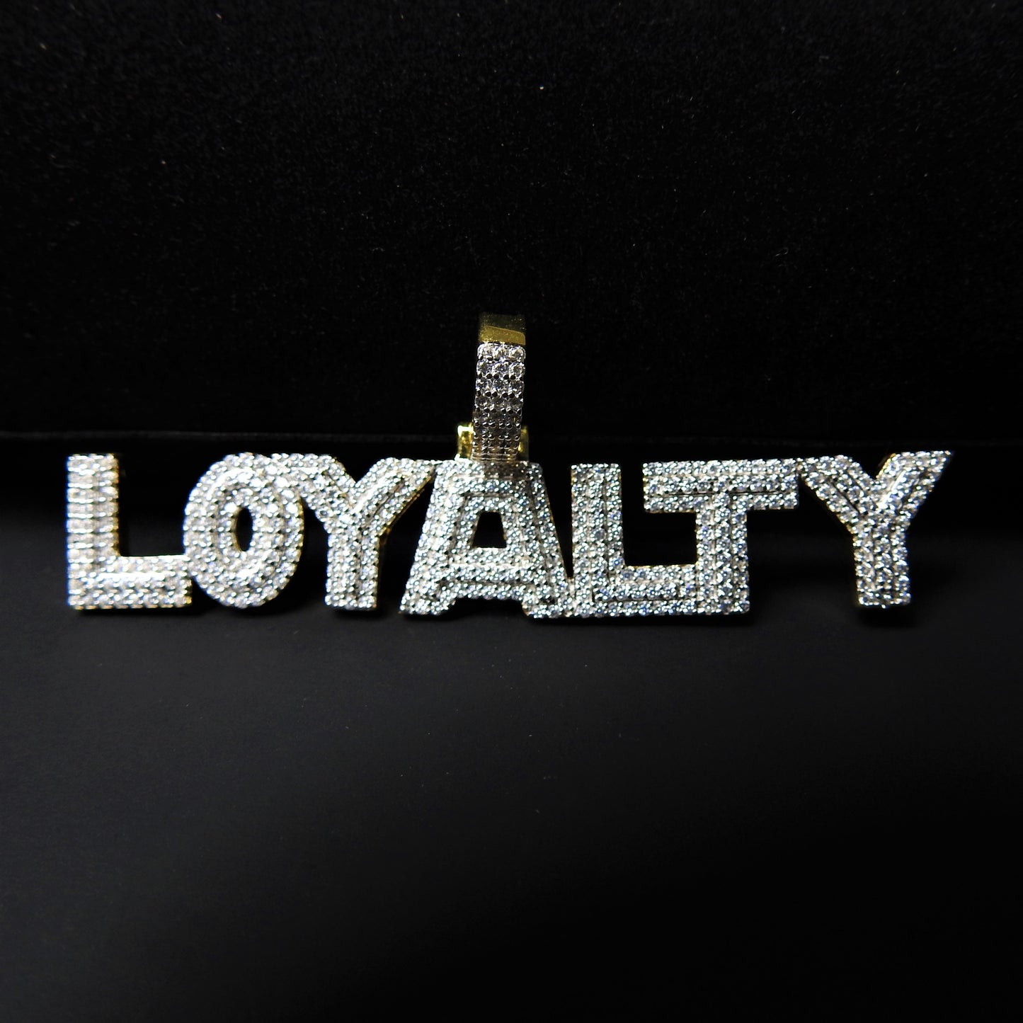 Loyalty Chain - Gold Dealers